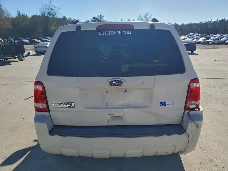 2010 FORD ESCAPE XLT  