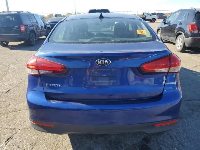 2017 KIA FORTE LX  