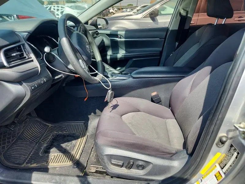 2019 TOYOTA CAMRY LE  