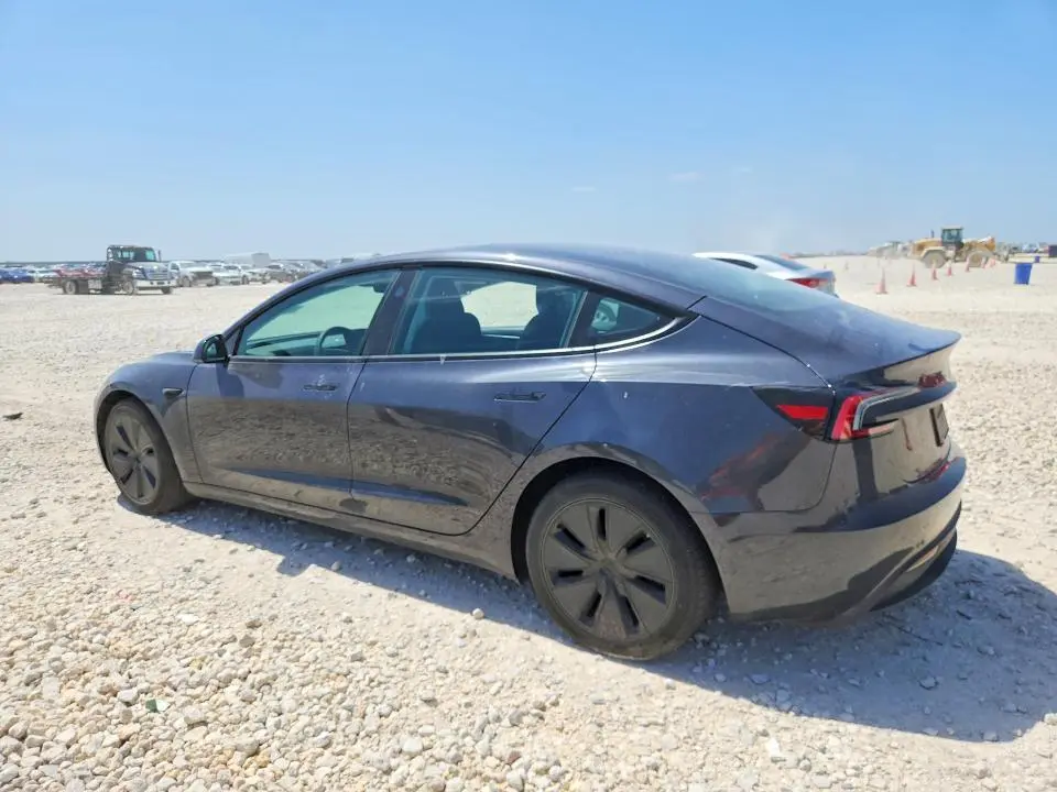 2025 TESLA MODEL 3   