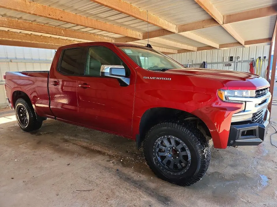 2019 CHEVROLET SILVERADO C1500 LT  
