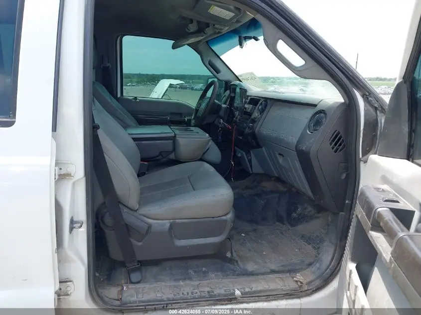 2012 FORD F-250 XL