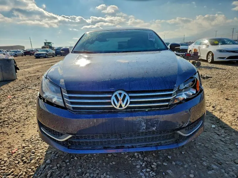 2012 VOLKSWAGEN PASSAT S  
