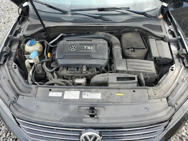 2016 VOLKSWAGEN PASSAT SE  
