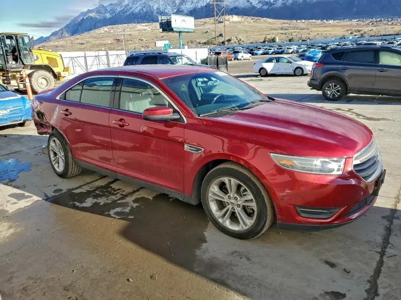 2018 FORD TAURUS SEL  