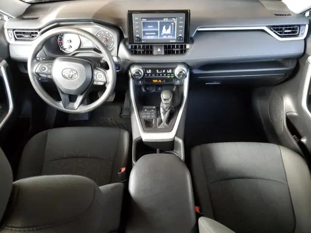 2022 TOYOTA RAV4 XLE  