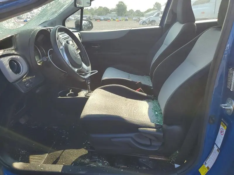 2012 TOYOTA YARIS 3-DOOR LE  