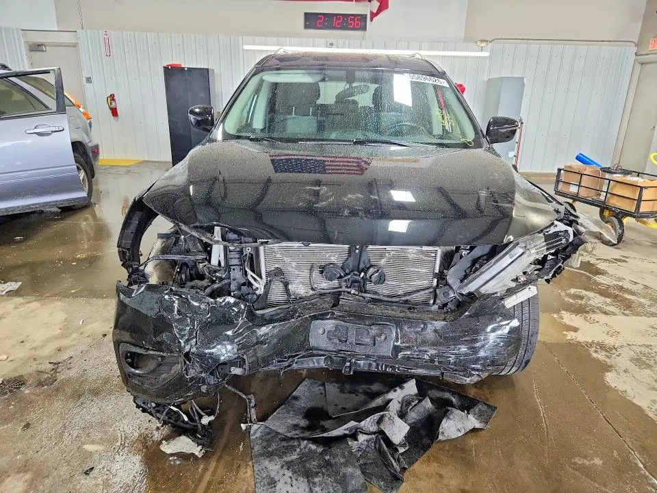 2019 NISSAN PATHFINDER SV  