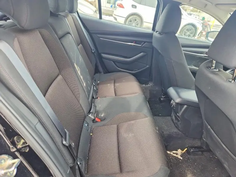 2025 MAZDA 3 PREFERRED  