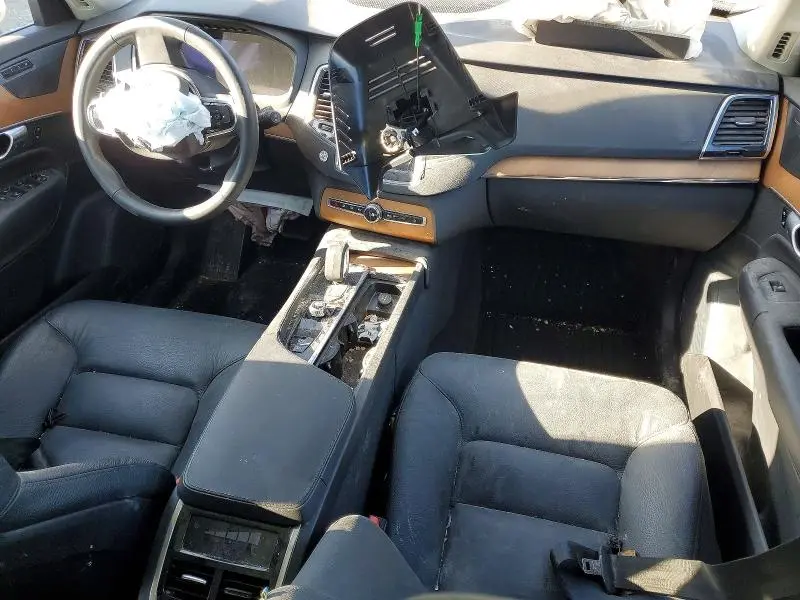 2023 VOLVO XC90 PLUS  