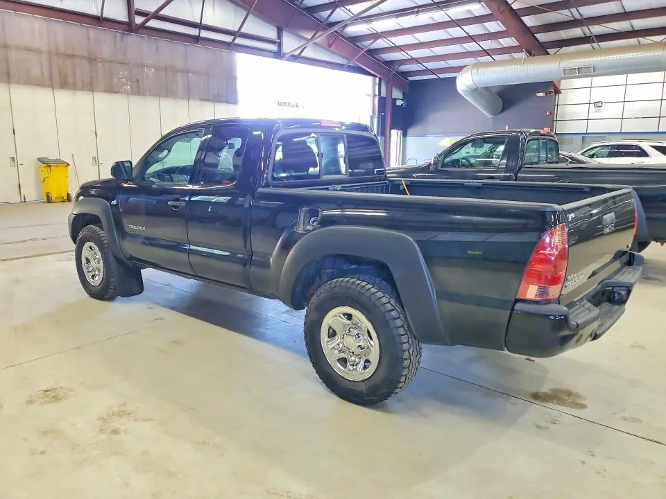 2015 TOYOTA TACOMA V6  