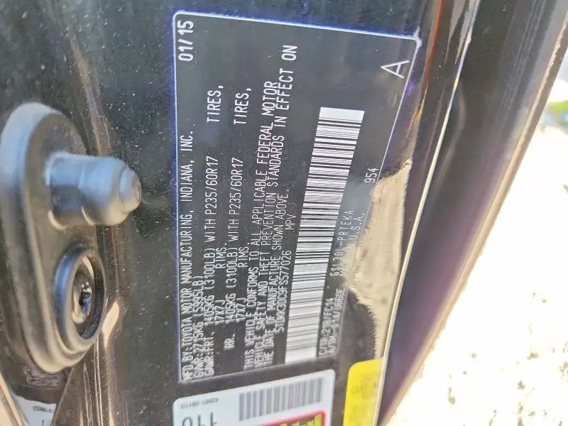 2015 TOYOTA SIENNA LE  