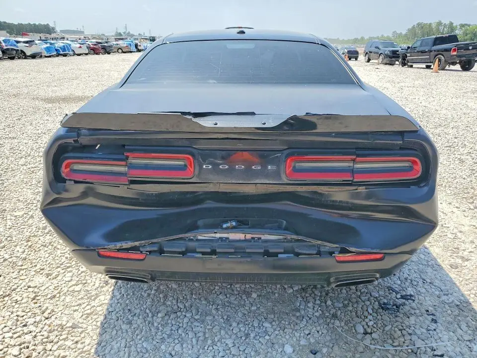 2015 DODGE CHALLENGER SXT  