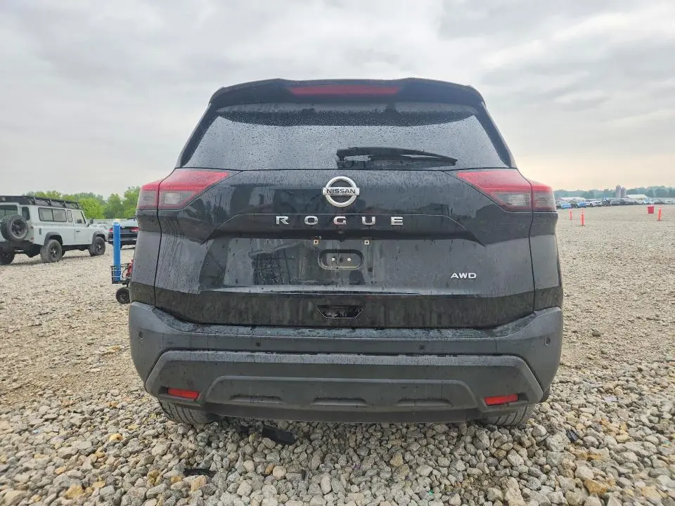 2021 NISSAN ROGUE S  