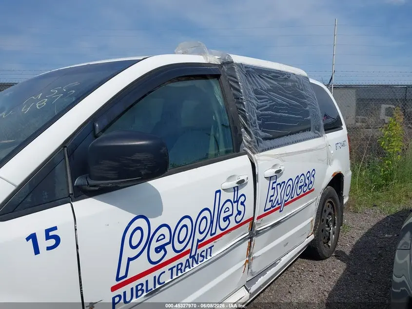 2015 DODGE GRAND CARAVAN SE