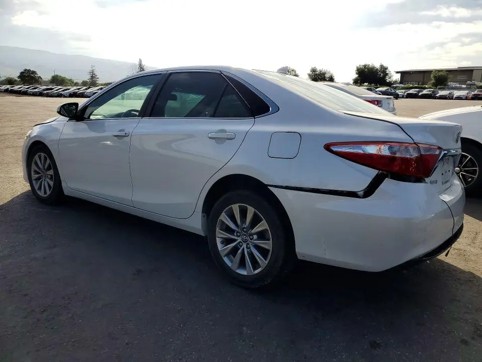 2016 TOYOTA CAMRY XLE V6  