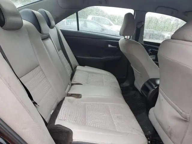 2016 TOYOTA CAMRY LE  