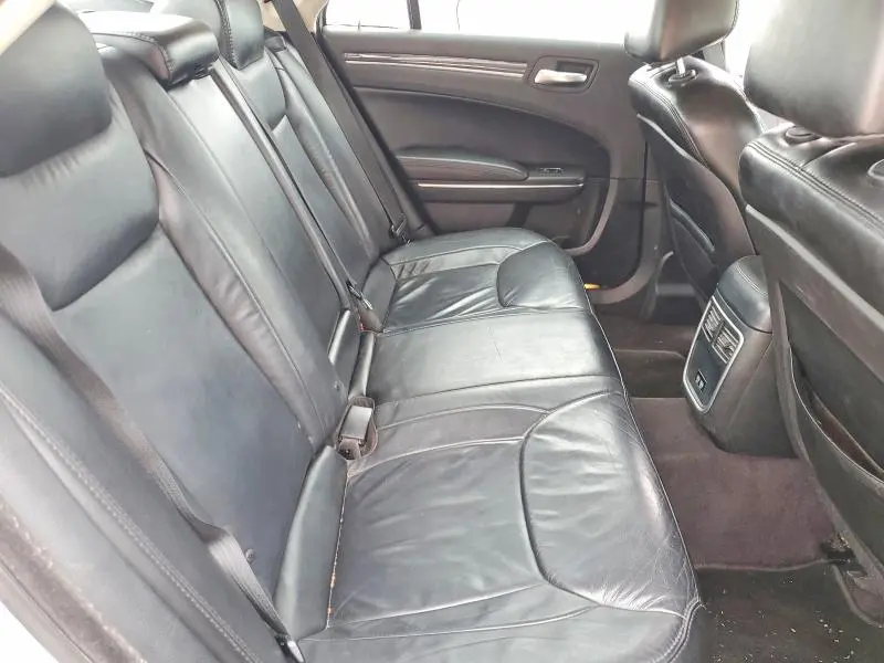 2017 CHRYSLER 300 LIMITED  