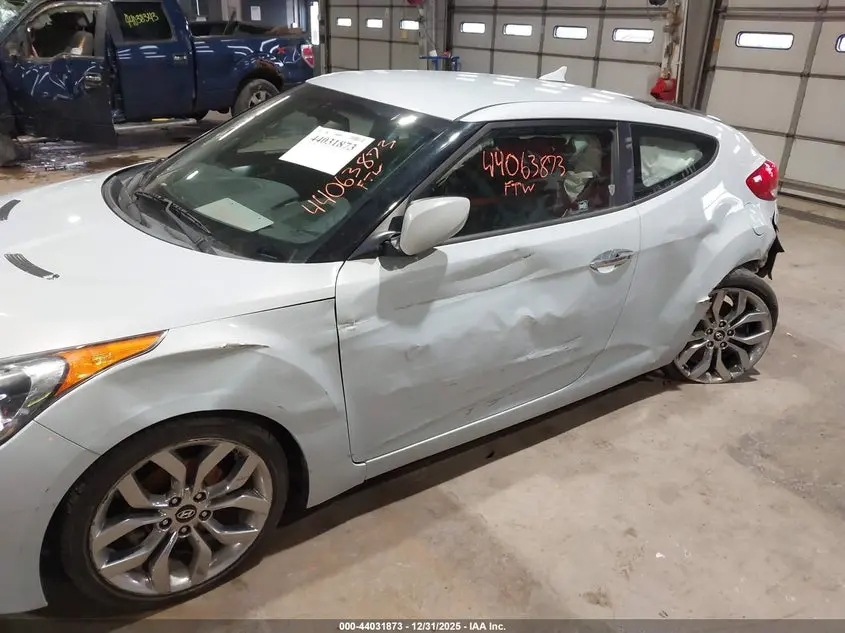 2015 HYUNDAI VELOSTER FLEX