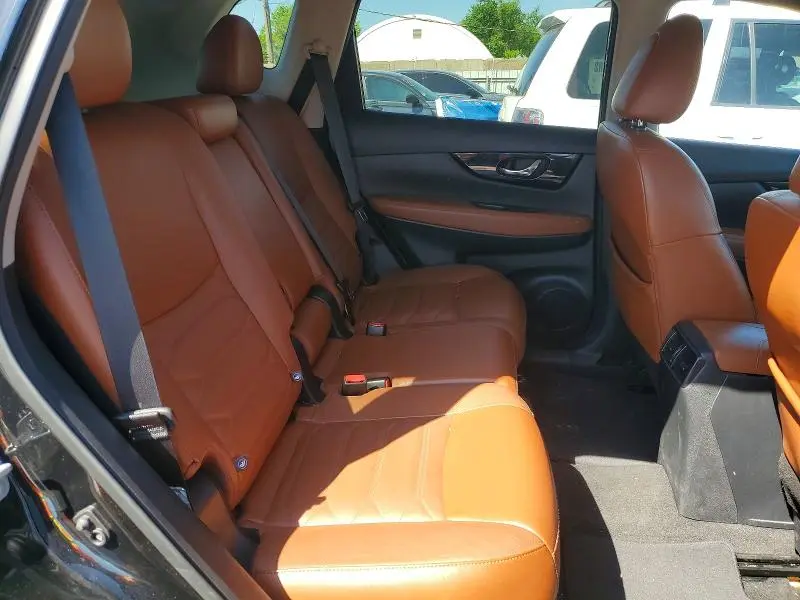 2019 NISSAN ROGUE SL  