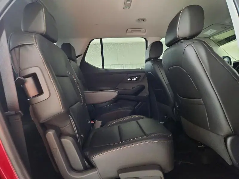 2020 CHEVROLET TRAVERSE LT  