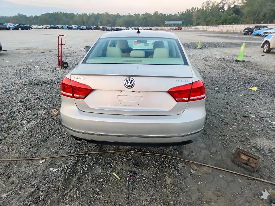 2014 VOLKSWAGEN PASSAT SEL  