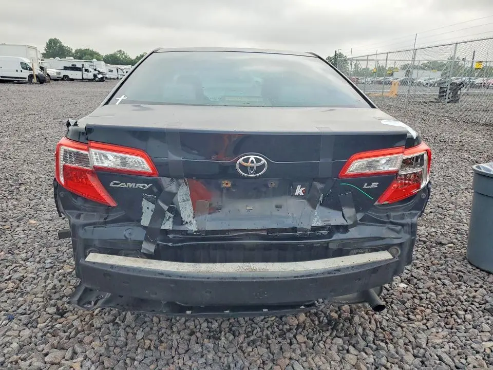2014 TOYOTA CAMRY LE  