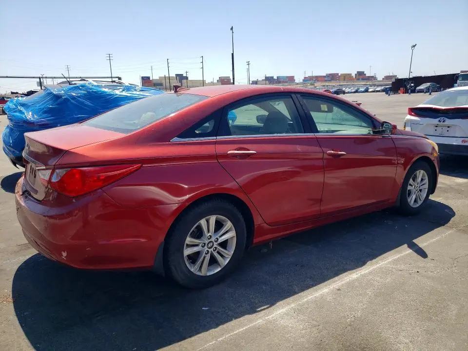 2012 HYUNDAI SONATA GLS  