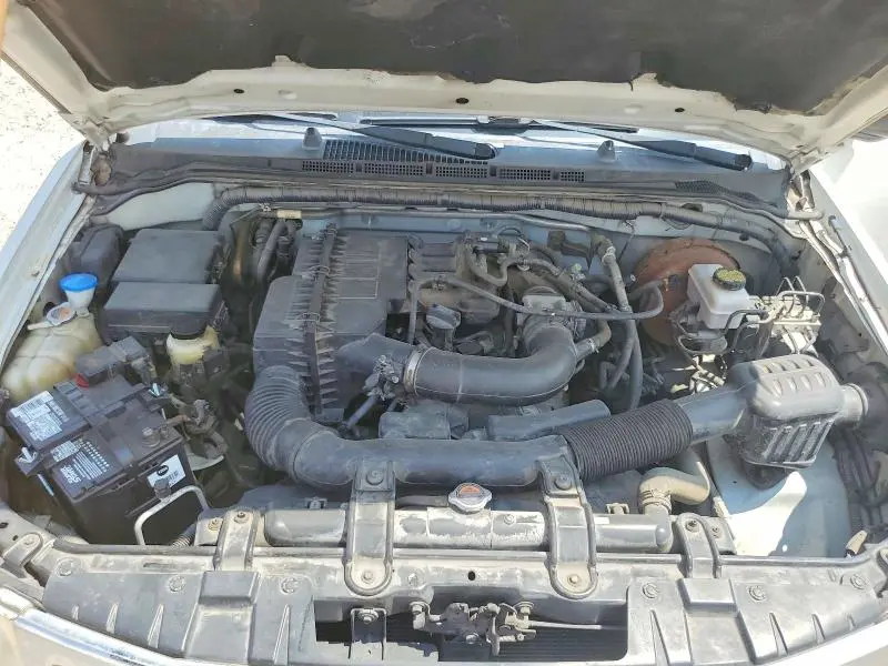 2013 NISSAN FRONTIER S  
