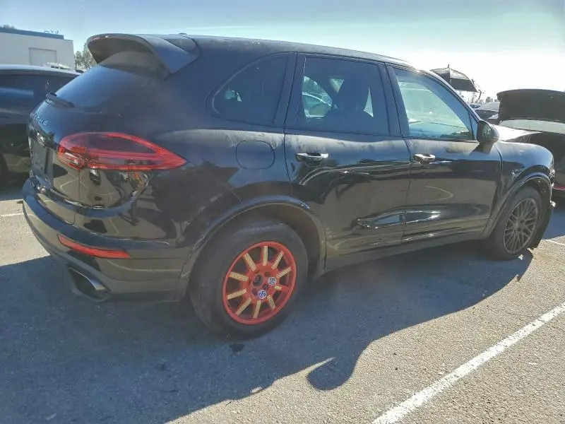 2017 PORSCHE CAYENNE   