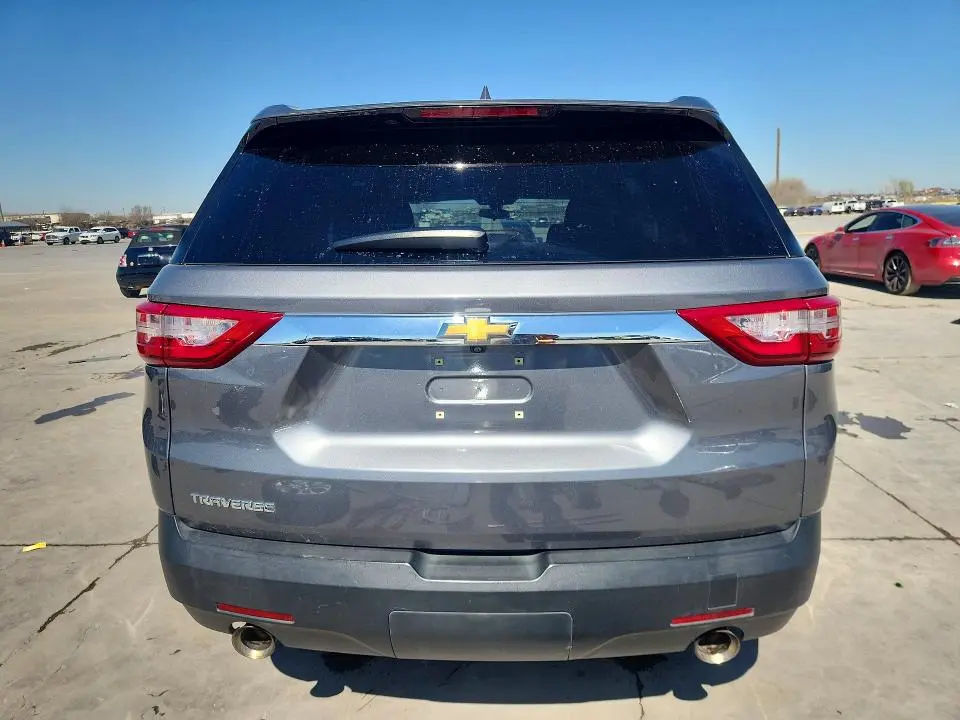 2020 CHEVROLET TRAVERSE LS  