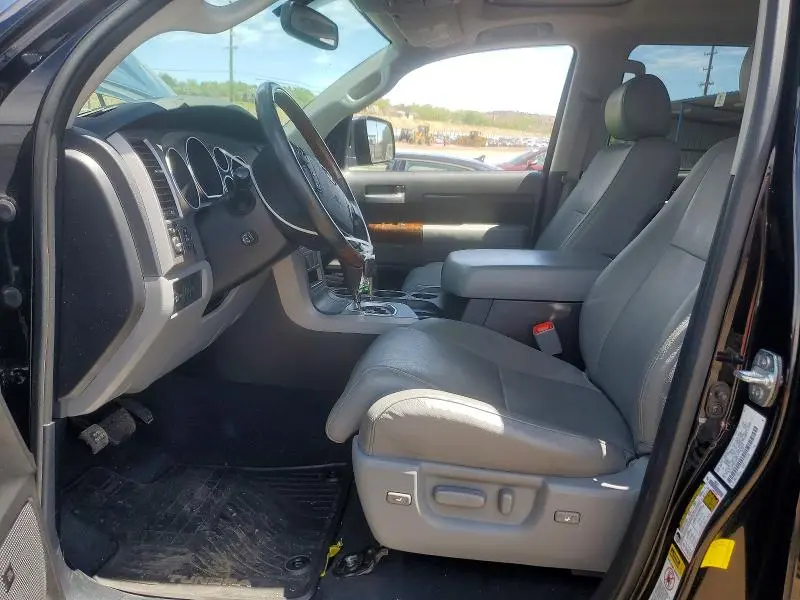2013 TOYOTA TUNDRA PLATINUM  