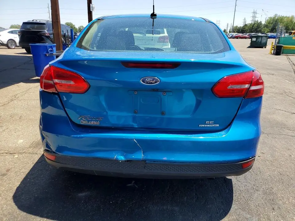 2016 FORD FOCUS SE  
