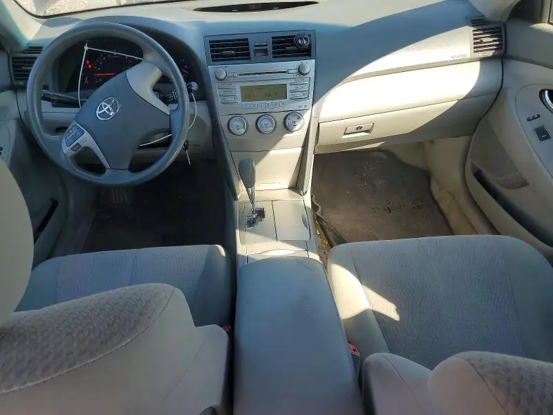 2011 TOYOTA CAMRY LE  