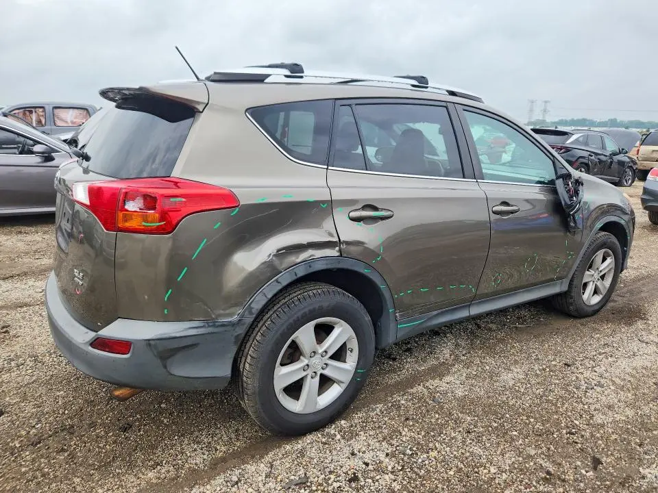 2013 TOYOTA RAV4 XLE  