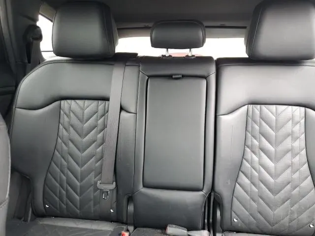 2023 KIA SPORTAGE X LINE  