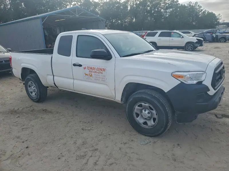 2022 TOYOTA TACOMA SR  