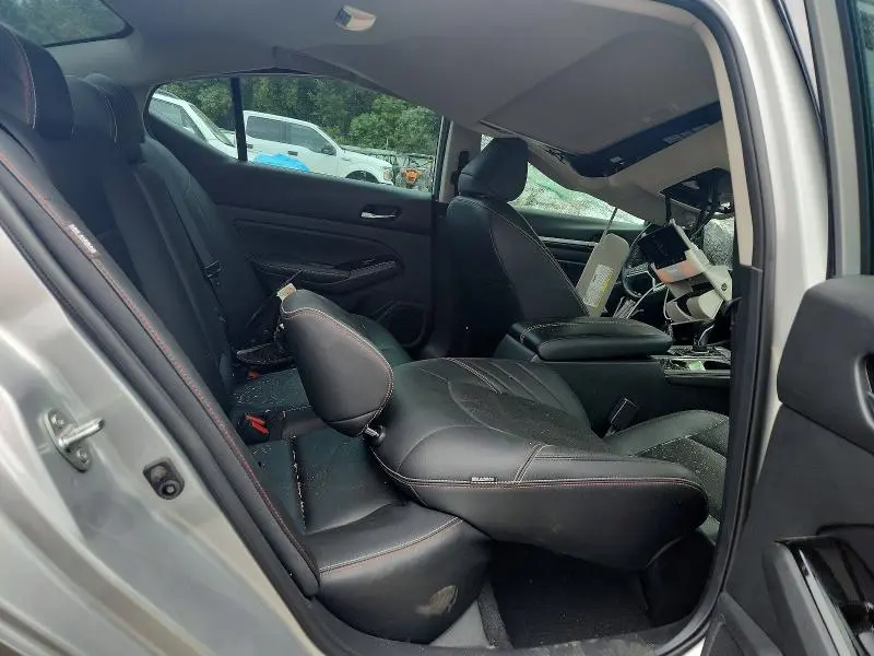 2024 NISSAN ALTIMA SR  