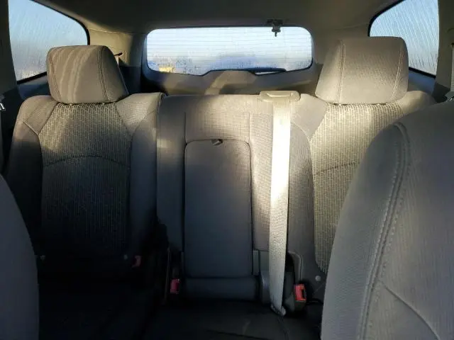 2010 CHEVROLET TRAVERSE LT  