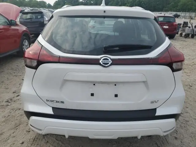 2021 NISSAN KICKS SV  
