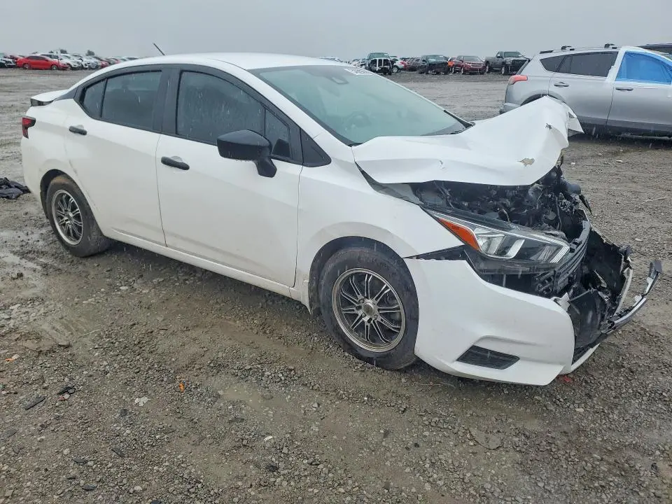 2020 NISSAN VERSA BASE   