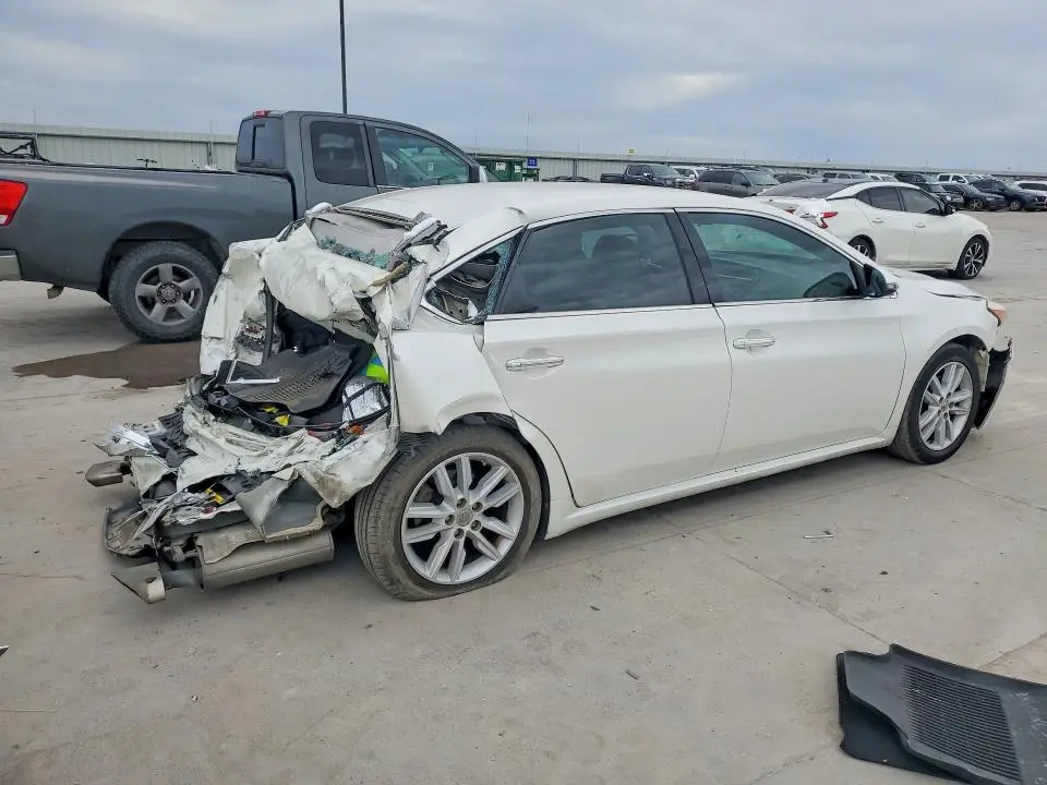 2013 TOYOTA AVALON XLE  