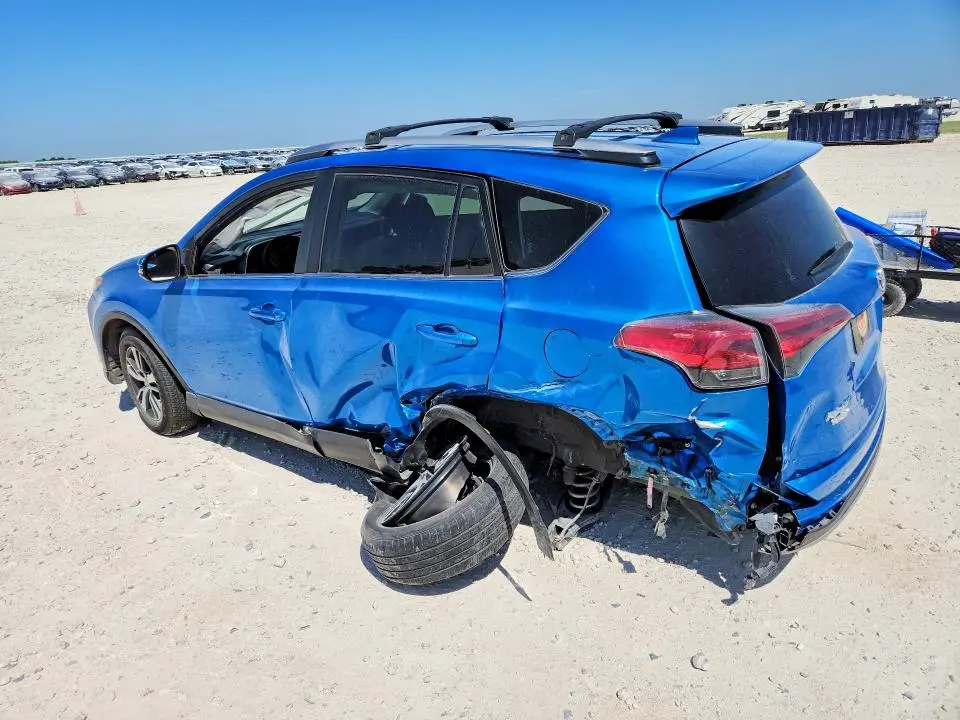 2017 TOYOTA RAV4 XLE  