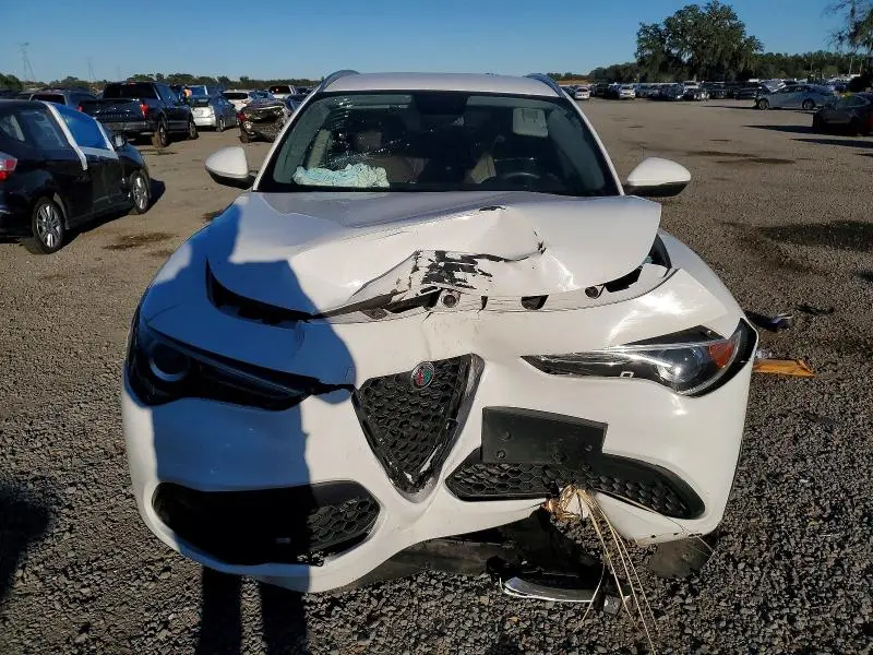 2018 ALFA ROMEO STELVIO   