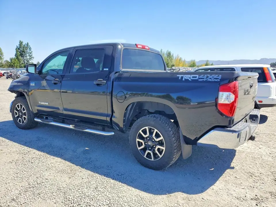 2017 TOYOTA TUNDRA SR5  