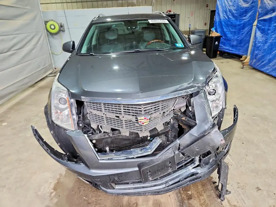 2010 CADILLAC SRX LUXURY COLLECTION  