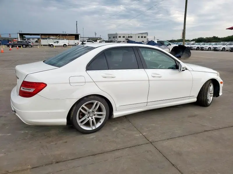 2013 MERCEDES-BENZ C 250  