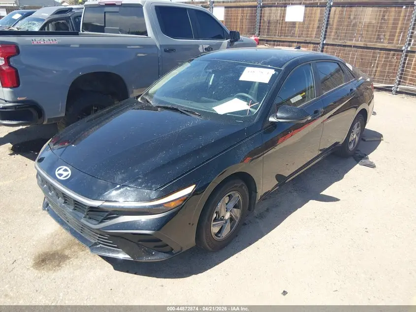 2025 HYUNDAI ELANTRA SE