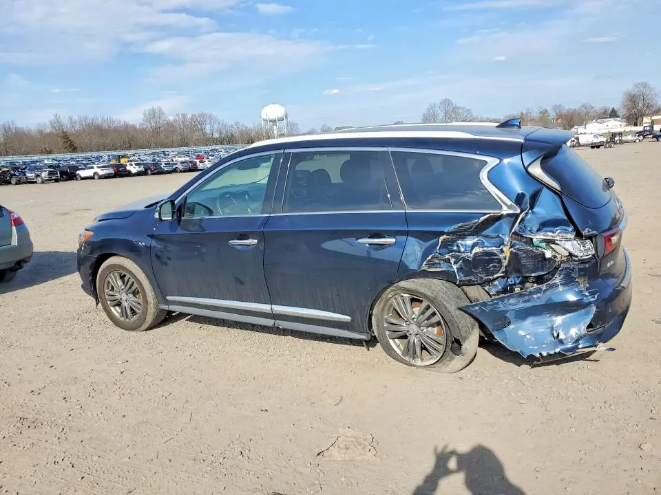 2019 INFINITI QX60 LUXE  