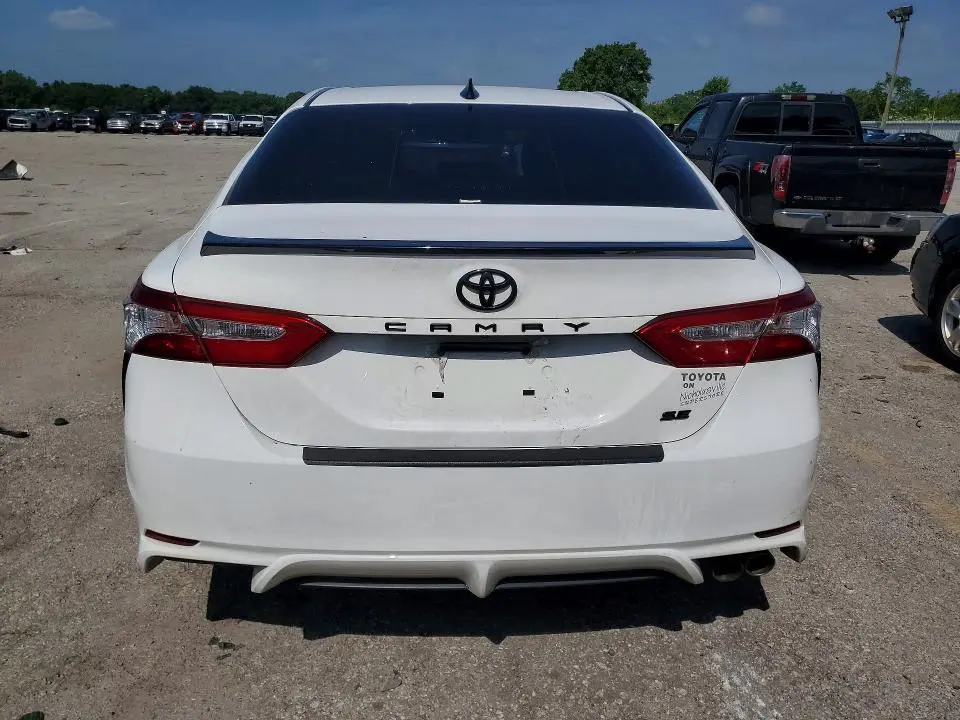 2020 TOYOTA CAMRY SE NIGHTSHADE  